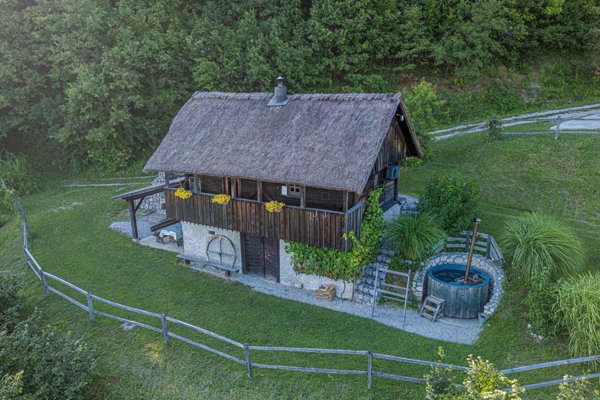 Holiday Home In Otocec - Kranjska Krain 26039 Dış mekan fotoğraf